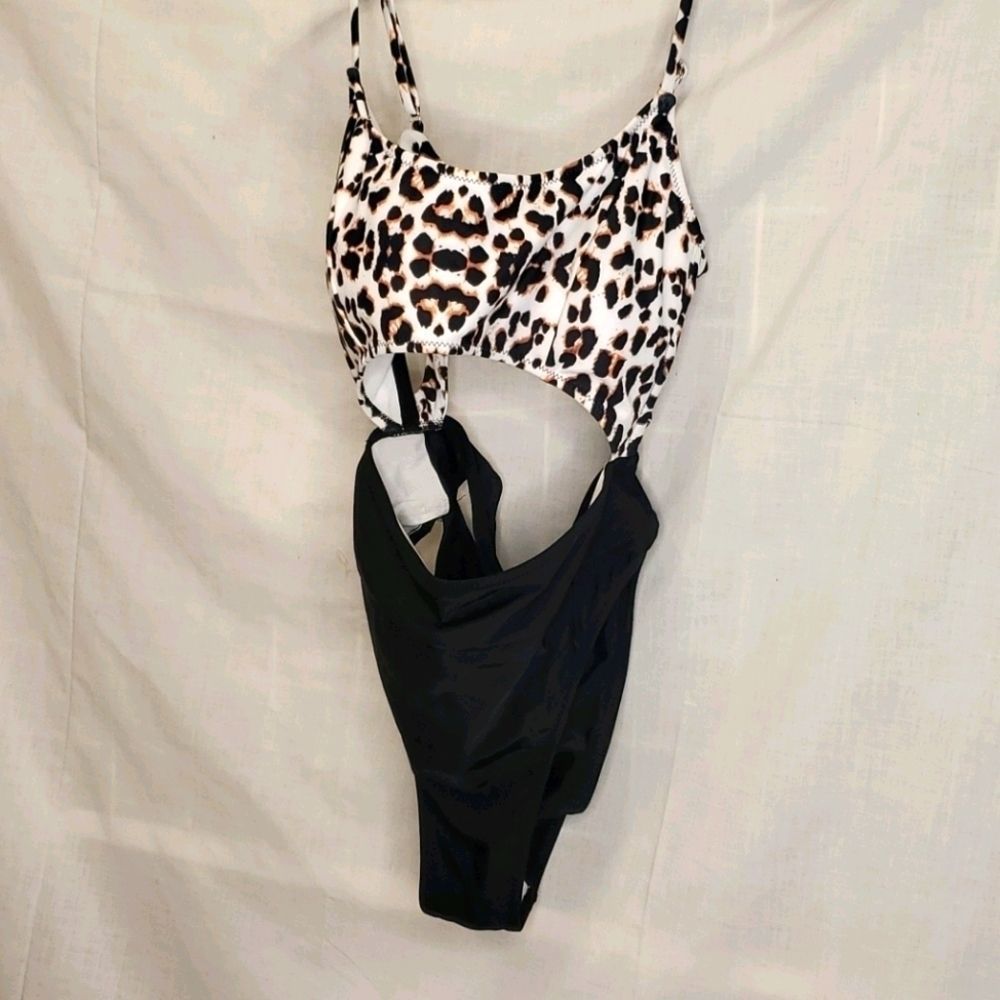 Sexy Leopard Print Bathing Suit Large Cut out - Picture 2 of 11